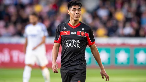 Darío Osorio pudo partir a Liverpool, pero Midtjylland rechazó la oferta.