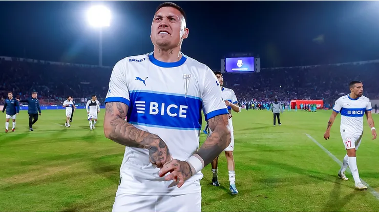 Más polémicas que fútbol suma Nicolás Castillo en su vuelta a Católica.