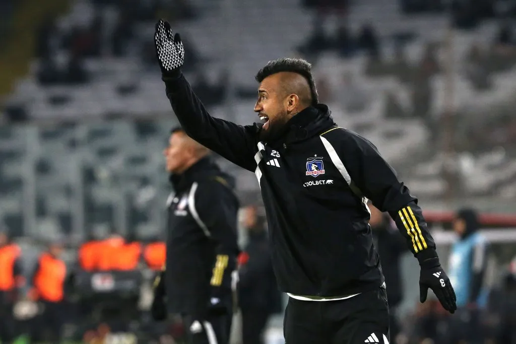 Arturo Vidal no ha tenido miedo a disparar en este regreso a Colo Colo. | Foto: Photosport.