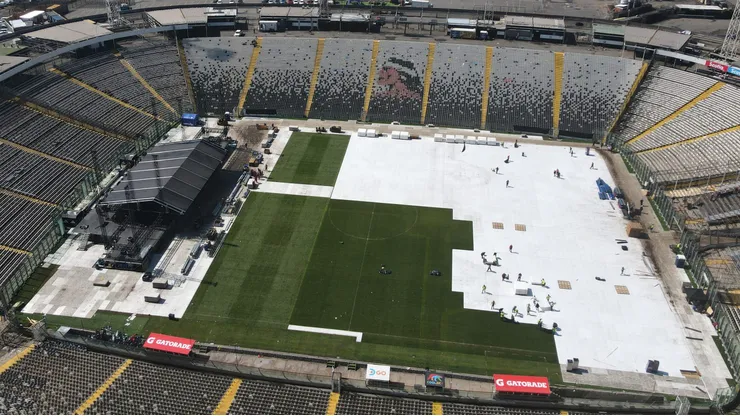 El Estadio Monumental recibirá un concierto justo después de una lluvia y con Colo Colo peleando dos torneos.