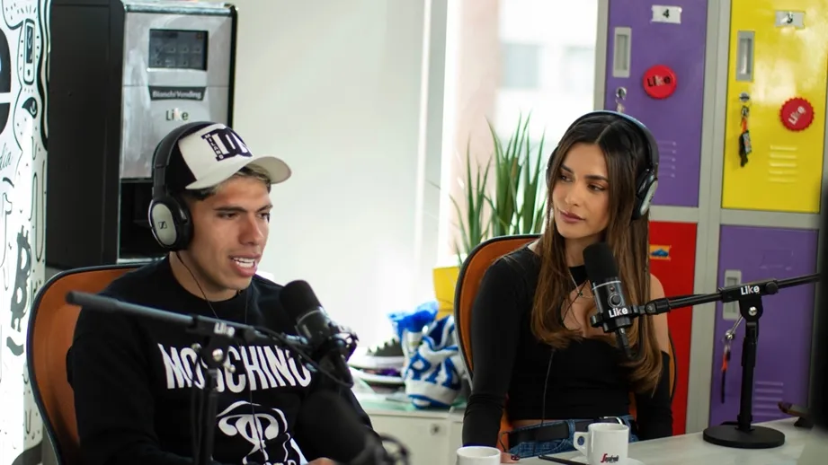 Carlos Palacios quiso poner nerviosa a Camilisima