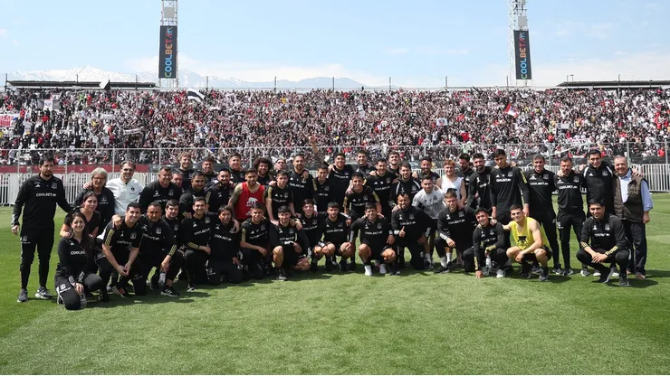 Colo Colo vivió un nuevo Arengazo este miércoles antes del partido con la UC.