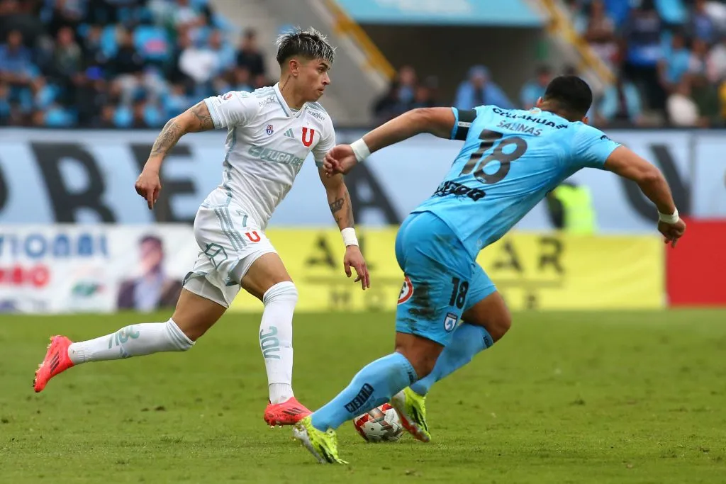 La U busca un jugador para pelear el puesto con Maximiliano Guerrero. Foto: Alex Diaz/Photosport