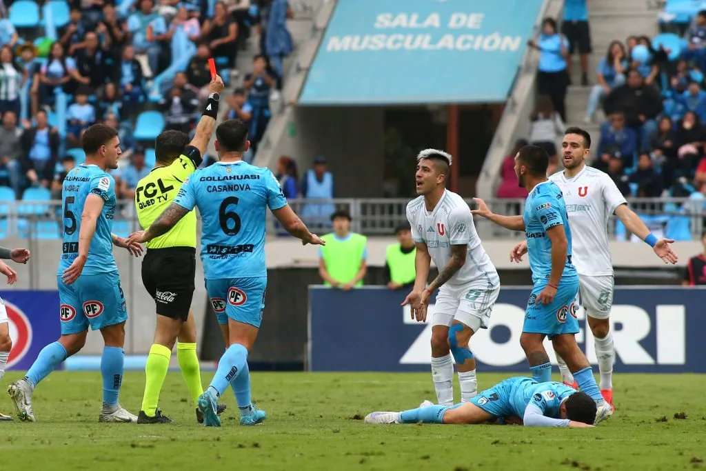 La polémica expulsión de Fernández en Iquique / Photosport.