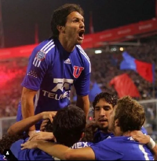 Olarra es identificado con la U y actual comunicador de ESPN. / IG.