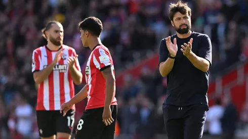 El técnico del Southampton no ha sabido de triunfos en la Premier League y lanzó palos.