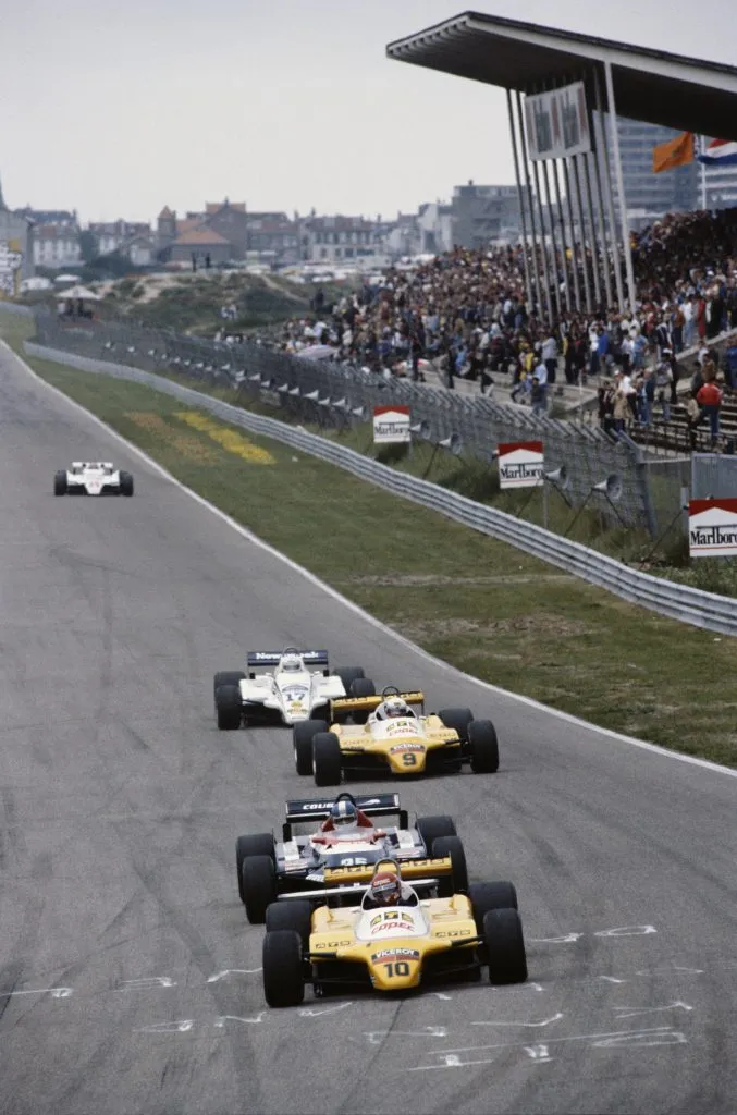 Eliseo Salazar (10) en el Gran Premio de Zandvoort de la F1. (Getty Images).