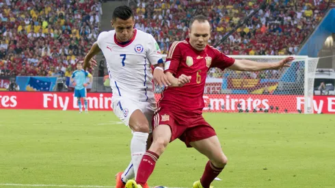 Iniesta destacó a Sánchez entre los mejores de Chile