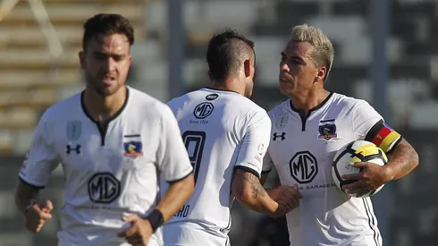 Matías Zaldivia hizo una gran relación con este ariete uruguayo en el Cacique. En la foto, celebra con Esteban Paredes.