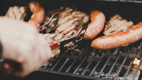 Esta es la guía perfecta para hacer el asado ideal y ser un maestro parrillero