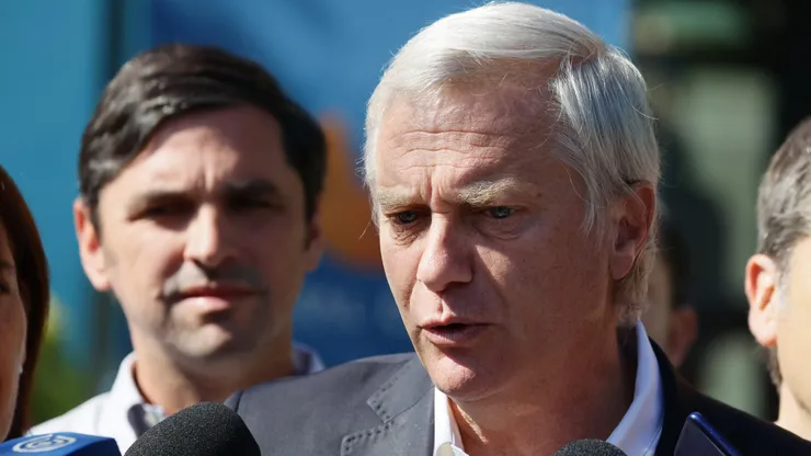La noticia fue dada a conocer por el partido Republicano, del cual Jose Antonio Kast es fundador.