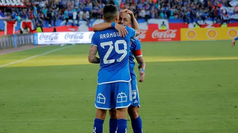 Marcelo Díaz se acompañó de Charles Aráguiz en la U.