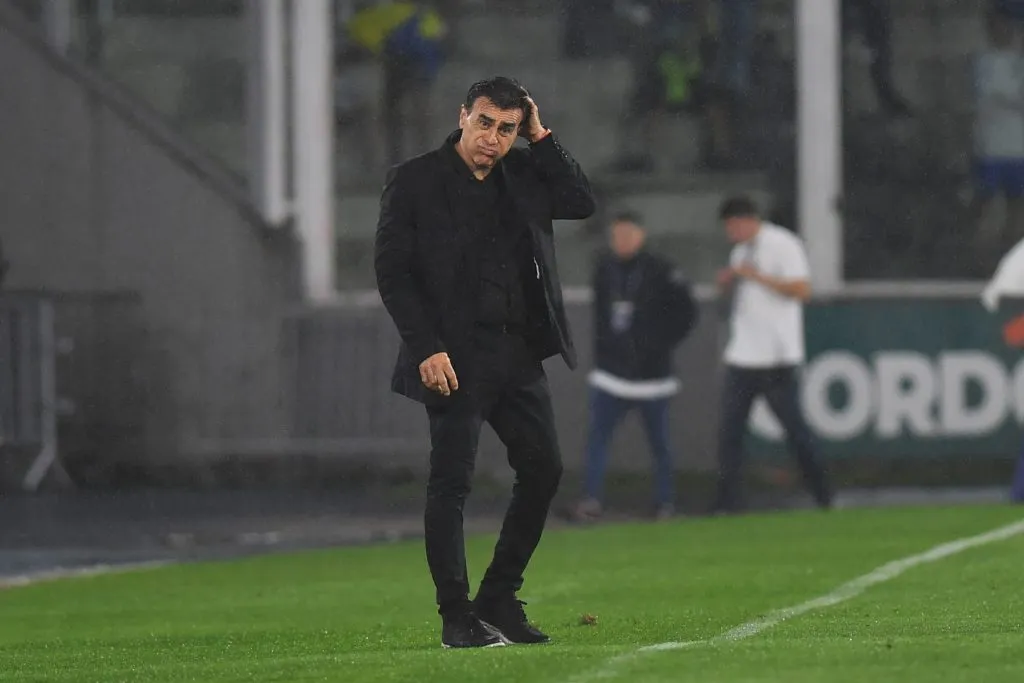 Gustavo Quinteros en Córdoba durante el duelo ante Boca. (Hernan Cortez/Getty Images).