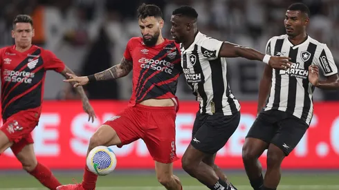 Gonzalo Mastriani es el 9 que Jorge Almirón busca para Colo Colo.