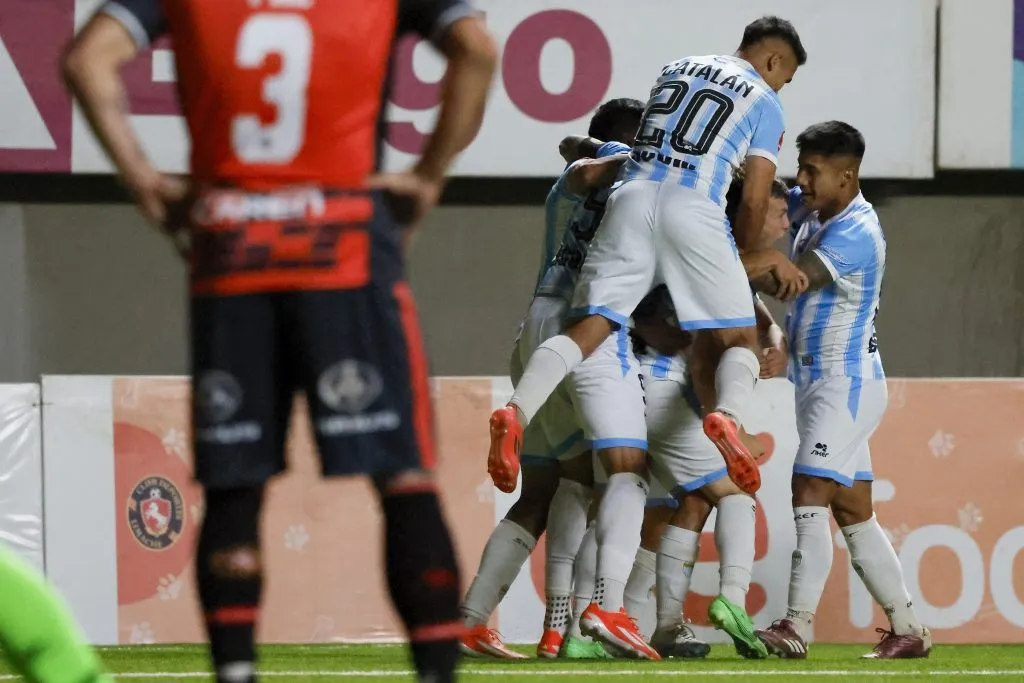 Magallanes tiene la primera opción porque define de local. Andres Pina/Photosport