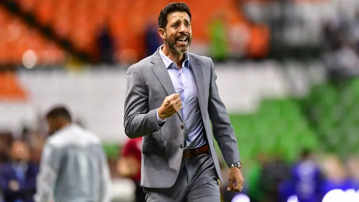 Jorge Bava aparece como opción en Everton.