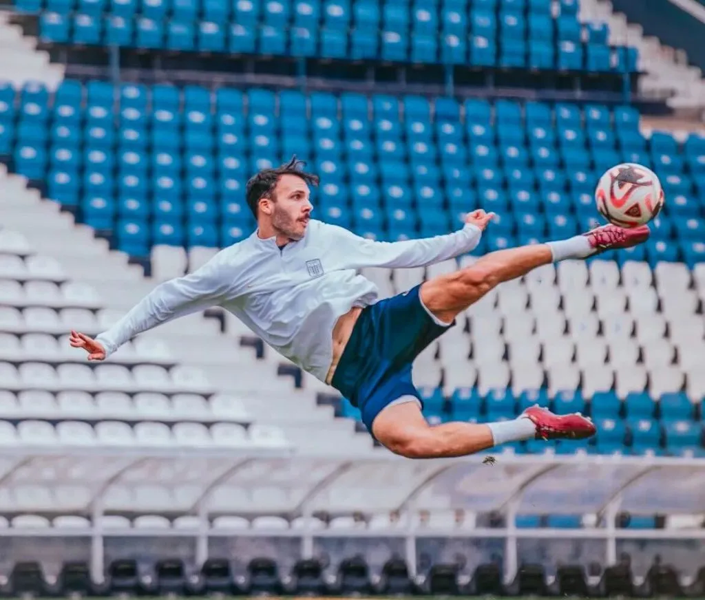 Sebastián Rodríguez tiene un año más de contrato, pero con una cláusula puede salir en este mercado de fichajes.