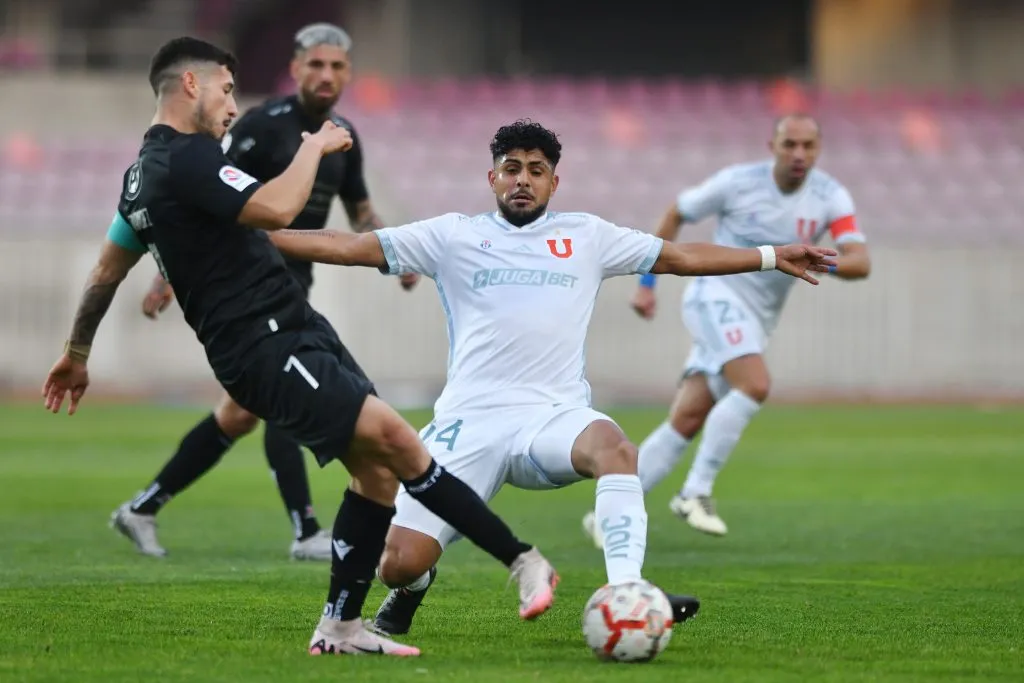 Antonio Díaz jugando por la U /Photosport