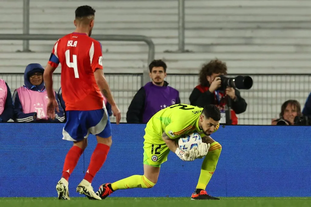 Arias cuando aceptaba venir a La Roja: Barti se refiere al nuevo campeón de Copa Sudamericana.