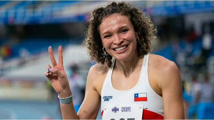 Martina Weil sorprendida en romance con atleta de Brasil.