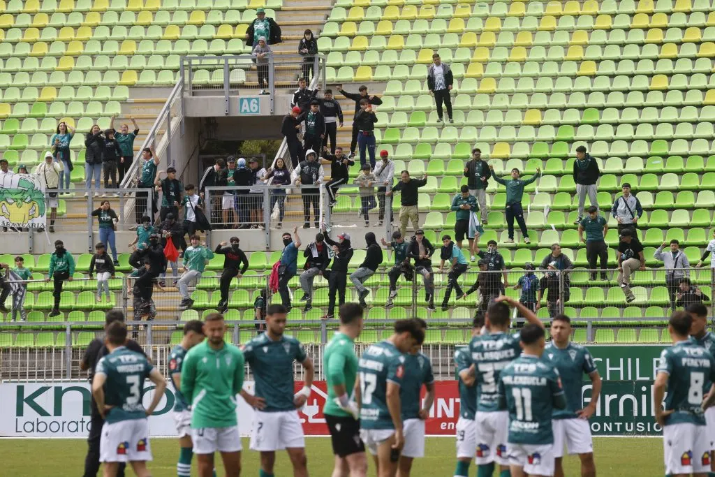 Siguen los problemas para el caturro / Photosport