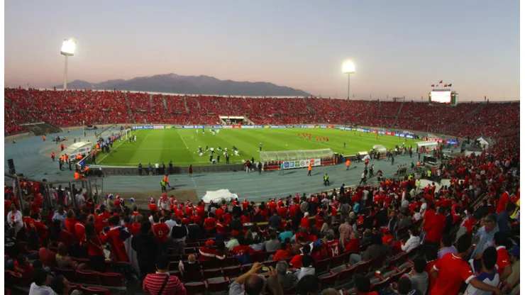 El Estadio Nacional cambiará su pasto con una insólita renovación.