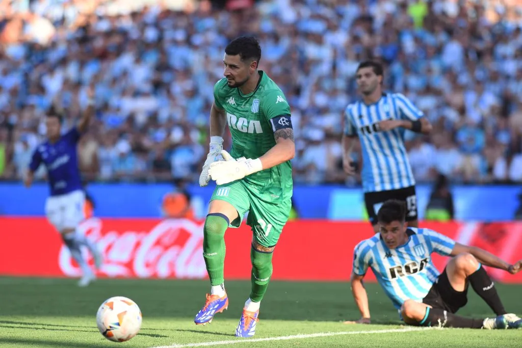 Gabriel Arias es el líder de Racing. (Photo by Christian Alvarenga/Getty Images)