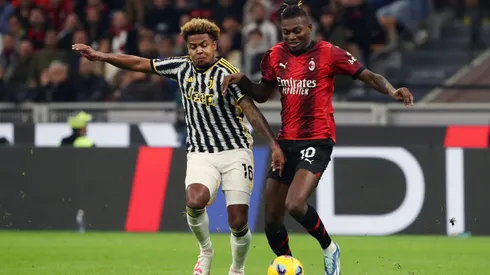 Milan y Juventus vuelven a enfrentarse en San Siro.