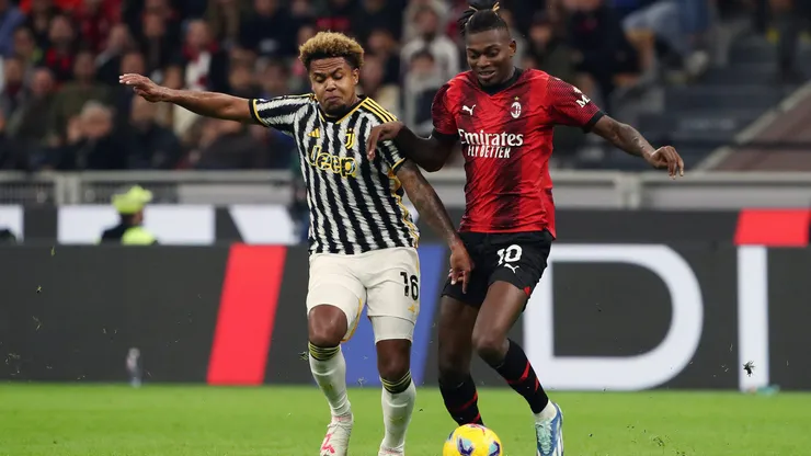 Milan y Juventus vuelven a enfrentarse en San Siro.