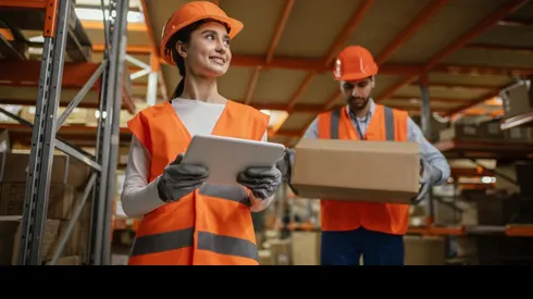 Ofrecen 600 vacantes para trabajar en los preparativos de Navidad