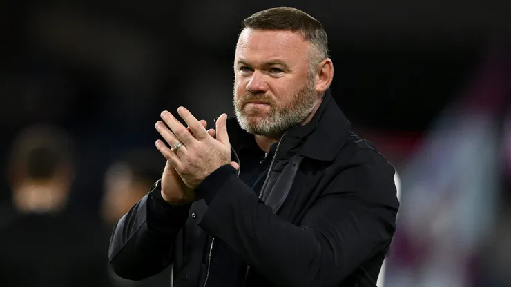 Wayne Rooney actualmente es entrenador.