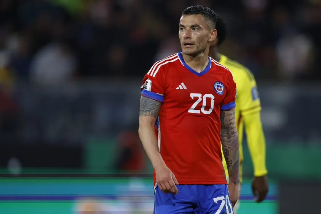 Charles Aránguiz puede volver a la Roja tras una gran temporada en U de Chile Foto: Andres Pina/Photosport