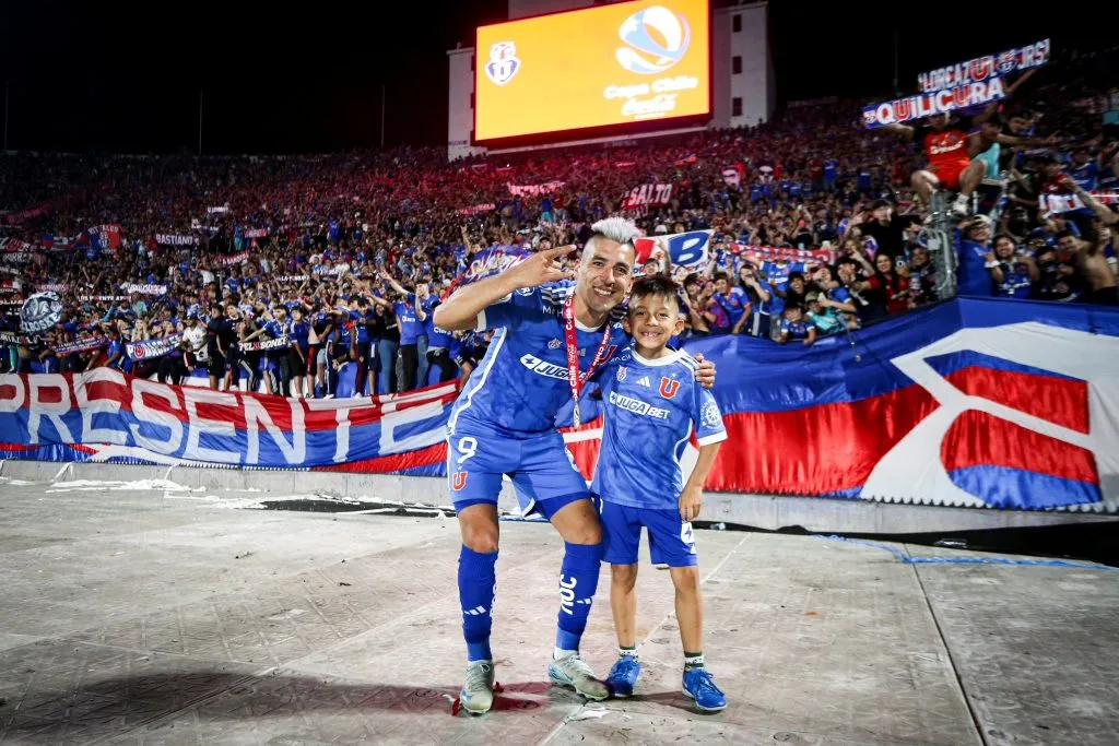 Leandro Fernández celebró su primer título con U de Chile en el Nacional. Foto: U de Chile