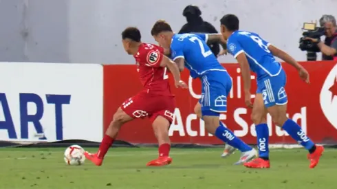 Ñublense marcó el empate ante la U pero todo fue anulado por el VAR en la Copa Chile.