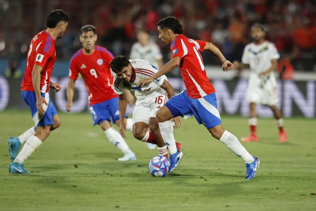 Invente, Mago Cabral. Jorge Garcés lo califica como Valdivia chico.