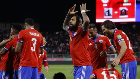 Arturo Vidal debutó ante Venezuela por la Roja.