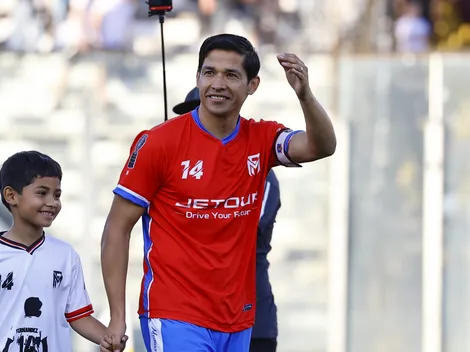 Matías Fernández arenga a la Roja y el Centenario albo