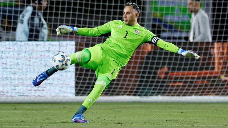 Se reflota la opción de Keylor Navas para firmar con Colo Colo en 2025.