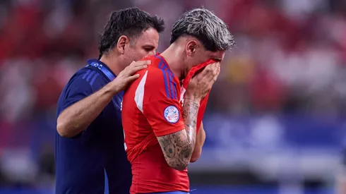 Diego Valdés asoma como baja en La Roja.