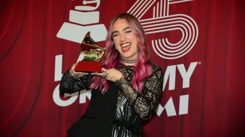 La artista se llevó el grammy a mejor artista nueva.