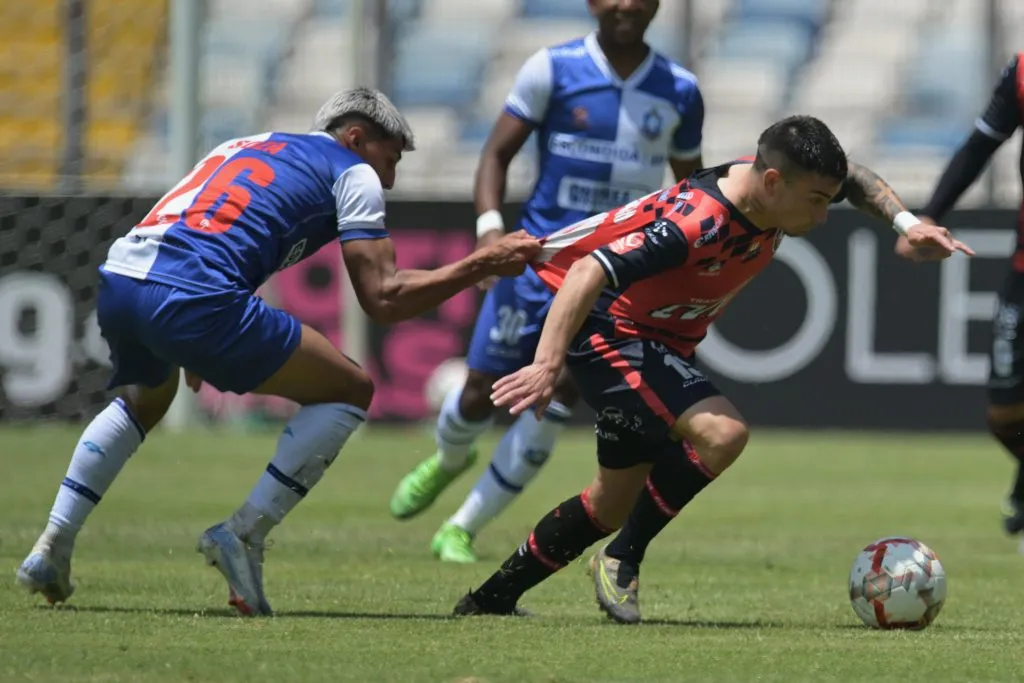 Antofagasta no pudo frenar a Deportes Limache. Foto:  Pablo Quiroz/Photosport