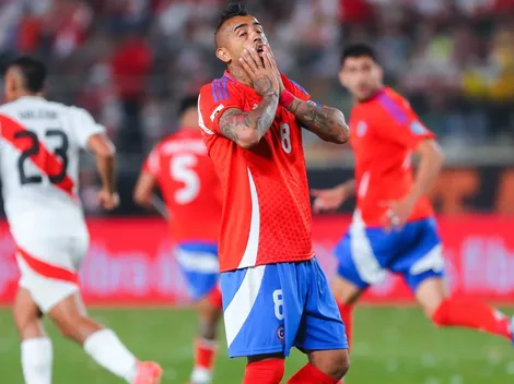 Tabla: Chile se salva de una derrota segura ante Perú