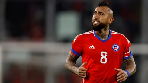 Arturo Vidal comanda formación titular de Chile ante Perú.