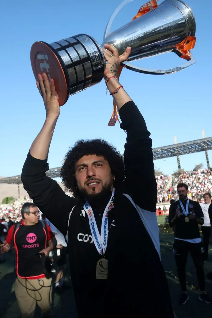 El ciclo de Falcón en Colo Colo podría terminar este 2025