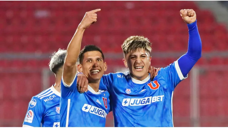 Morales volvió a entrenar con normalidad a la U a pesar de su lesión.