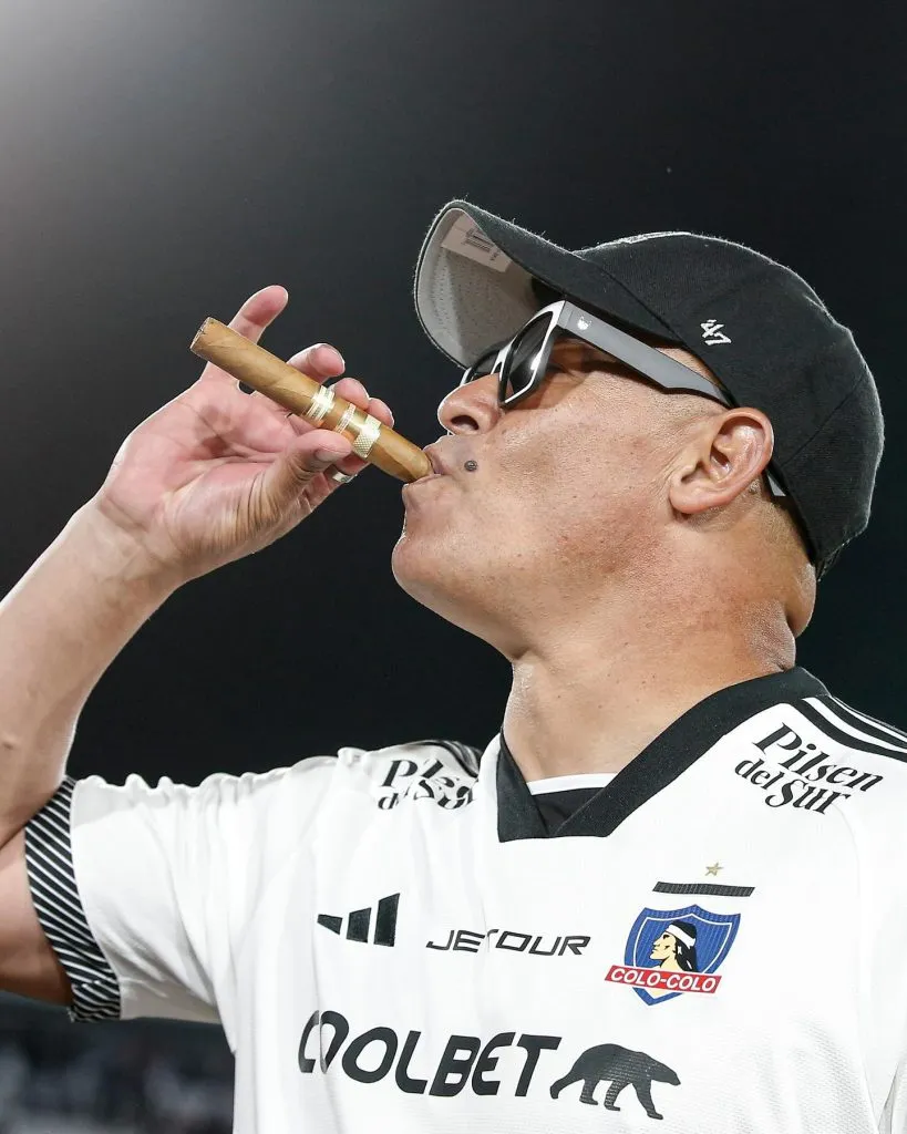 Colo Colo no piensa soltar por nada del mundo a Jorge Almirón ante opción de ir a la banca de Chile. Foto: Colo Colo.