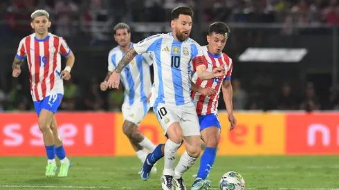 Messi sufrió dos duros tropezones en menos de una semana