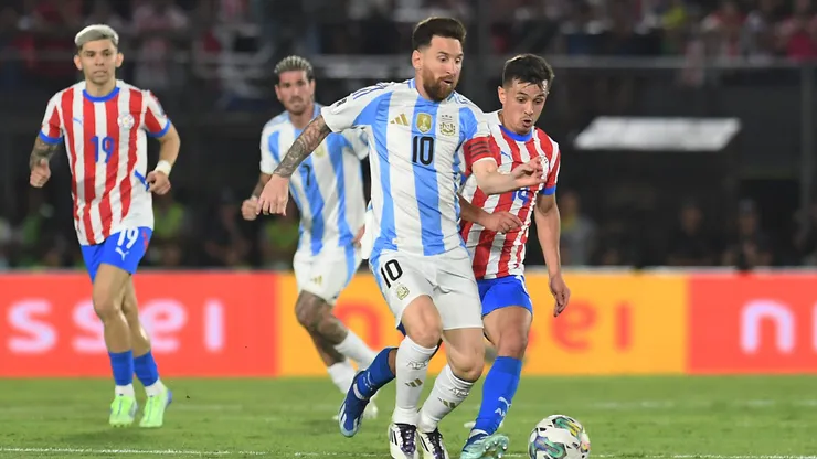 Messi sufrió dos duros tropezones en menos de una semana