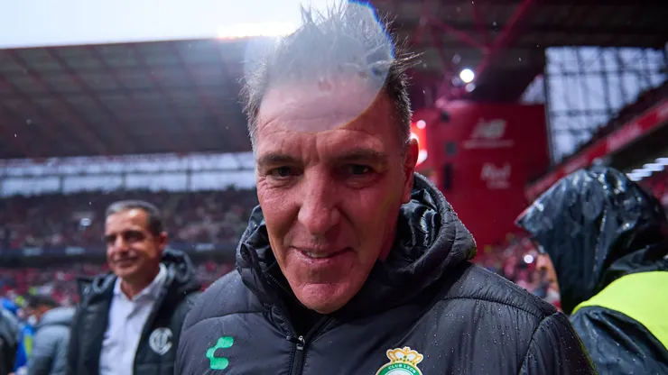 Eduardo Berizzo está pendiente del fútbol chileno.