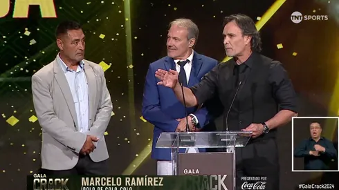 Marcelo Ramírez premió en la Gala Crack de TNT Sports.